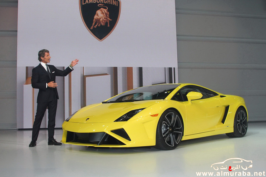 سيارات لمبرجيني افنتادور وجلاردو تنافس بشراسة بعد الكشف عنها في معرض باريس Lamborghini 2013 3